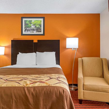 Rodeway Inn Coopersville Εξωτερικό φωτογραφία