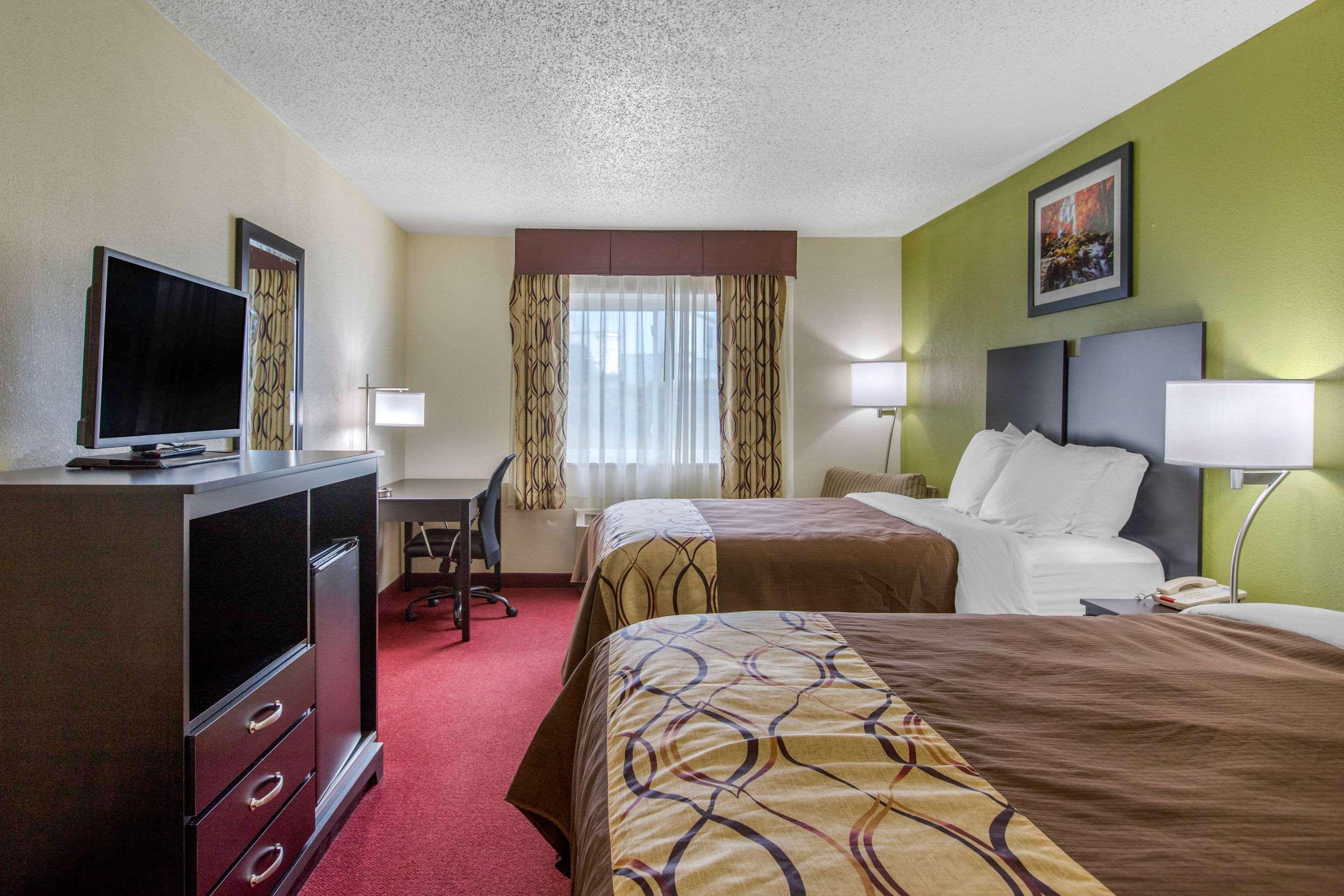 Rodeway Inn Coopersville Εξωτερικό φωτογραφία