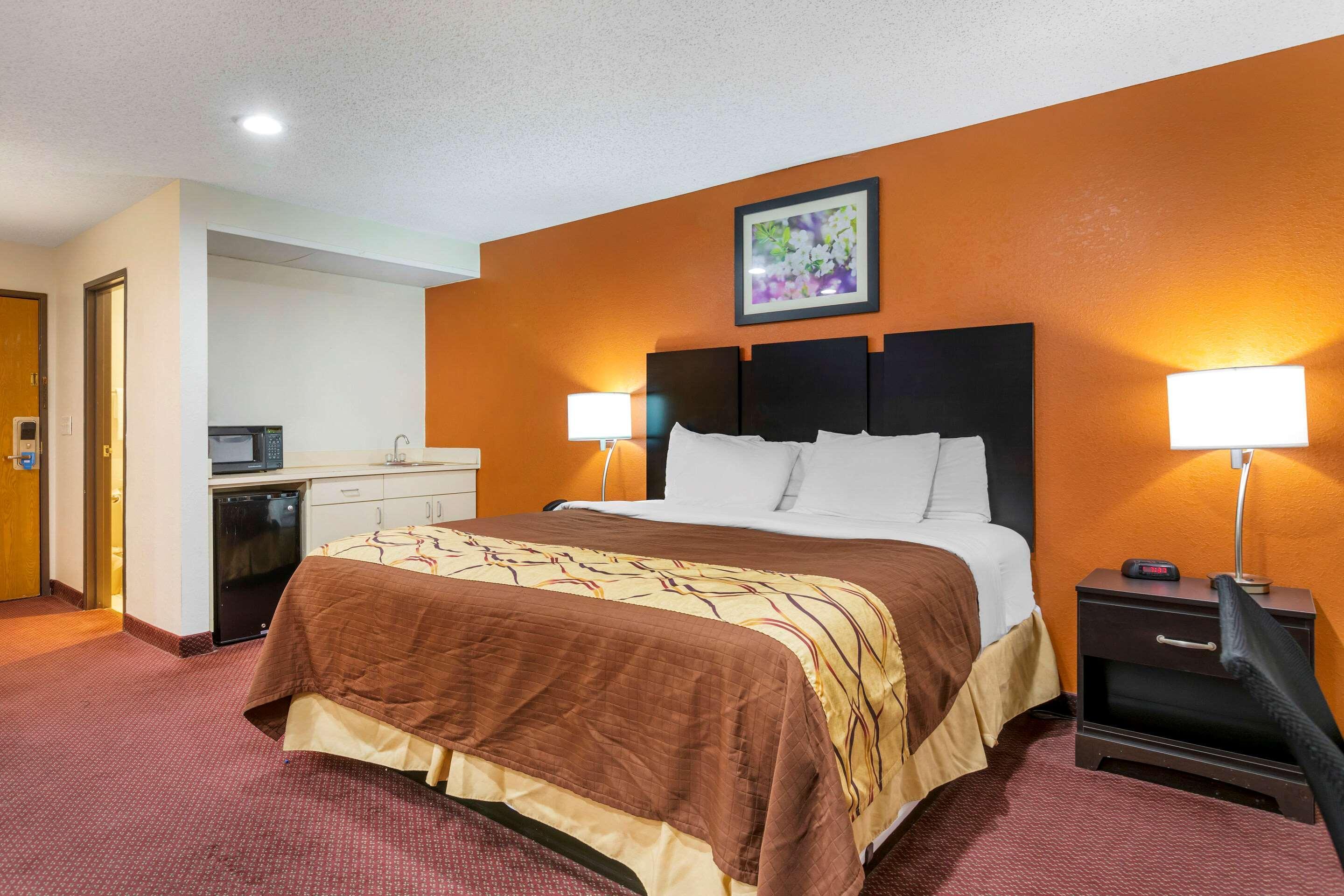 Rodeway Inn Coopersville Εξωτερικό φωτογραφία