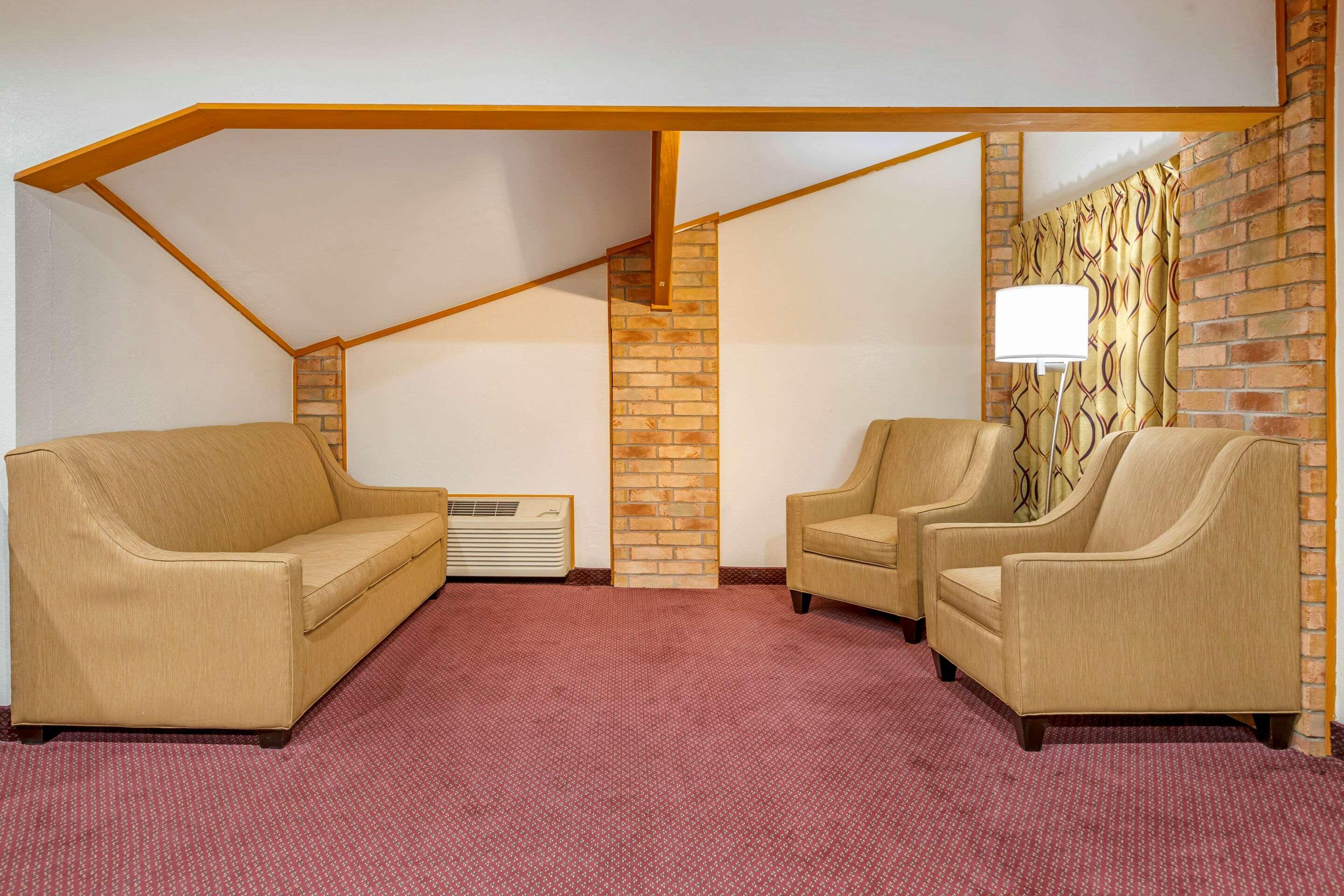 Rodeway Inn Coopersville Εξωτερικό φωτογραφία