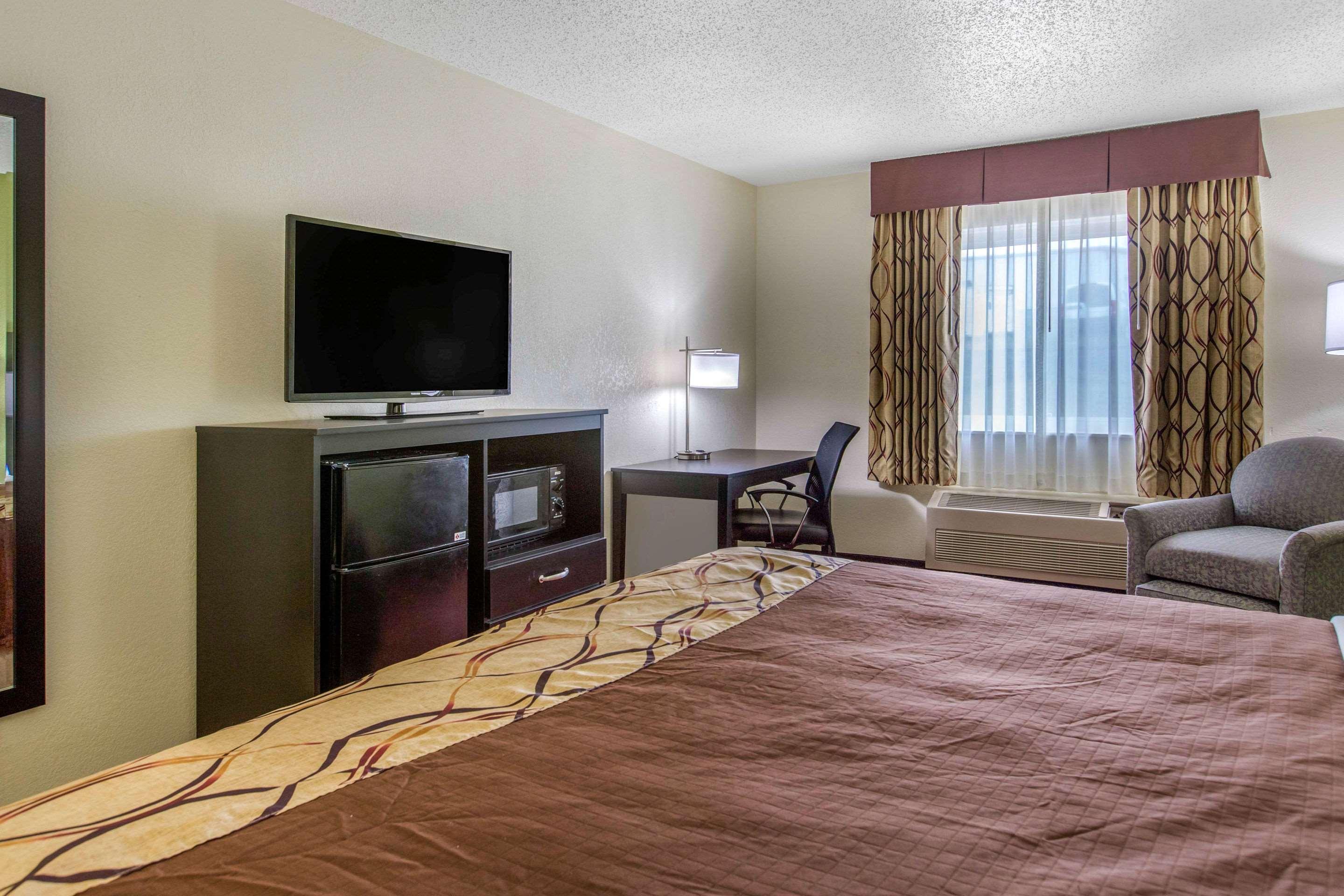 Rodeway Inn Coopersville Εξωτερικό φωτογραφία