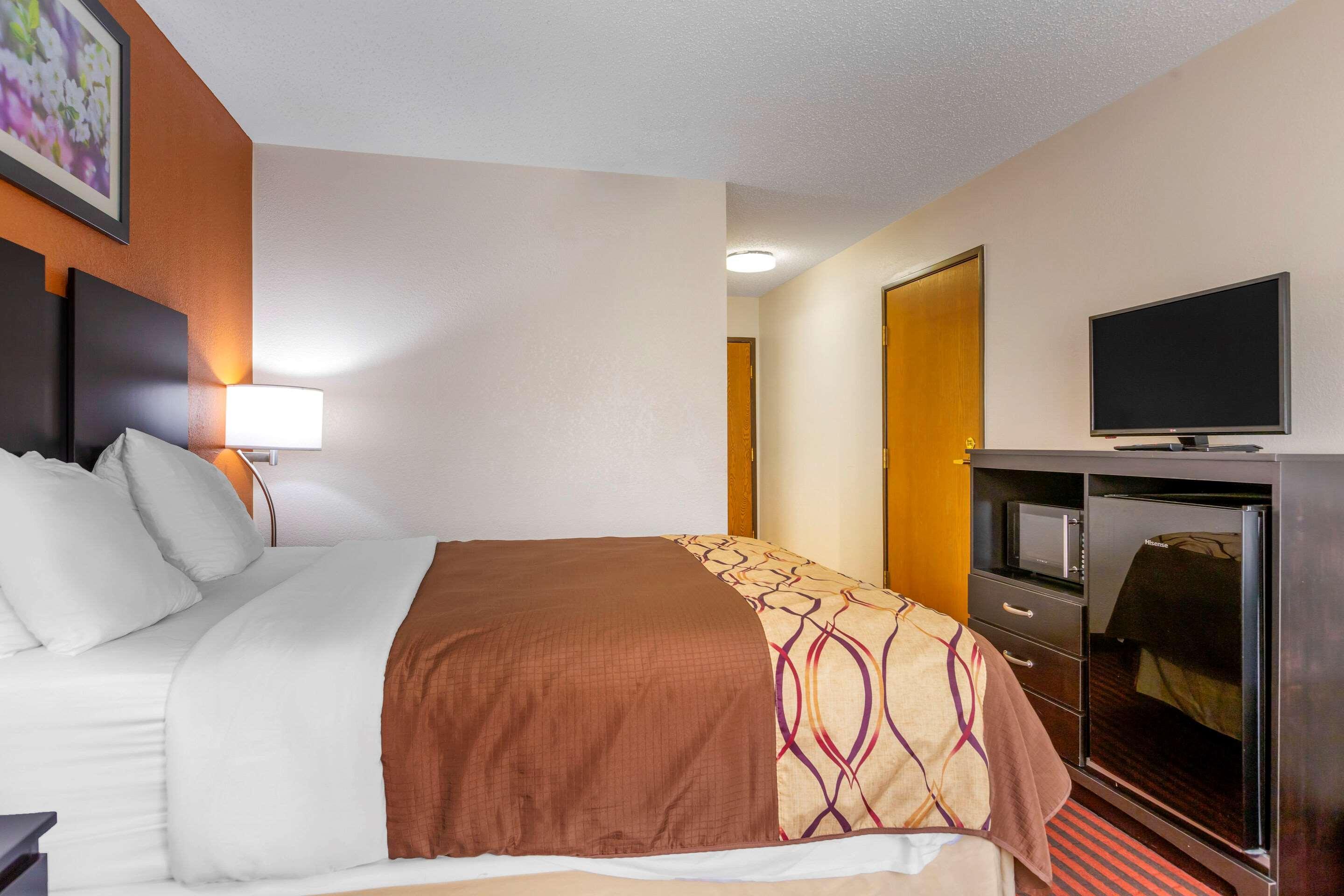Rodeway Inn Coopersville Εξωτερικό φωτογραφία