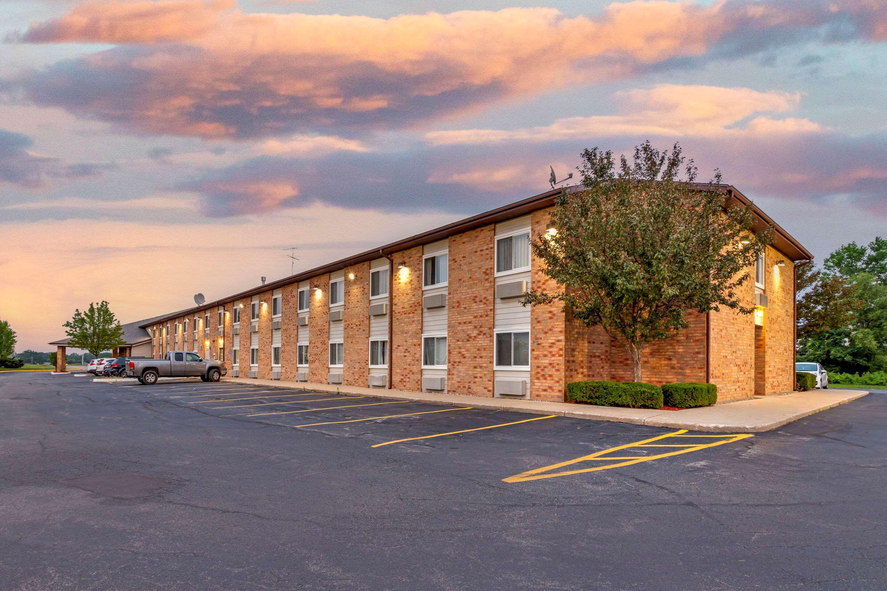 Rodeway Inn Coopersville Εξωτερικό φωτογραφία