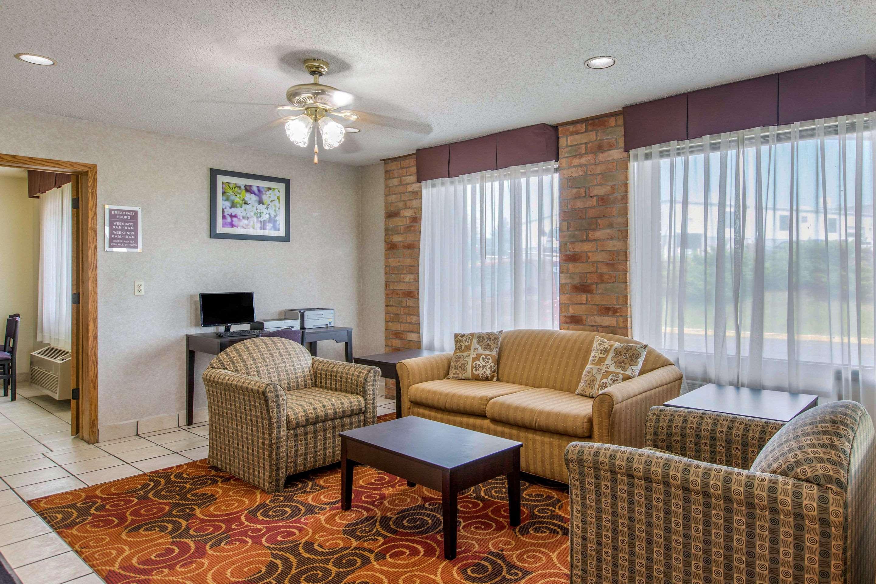 Rodeway Inn Coopersville Εξωτερικό φωτογραφία