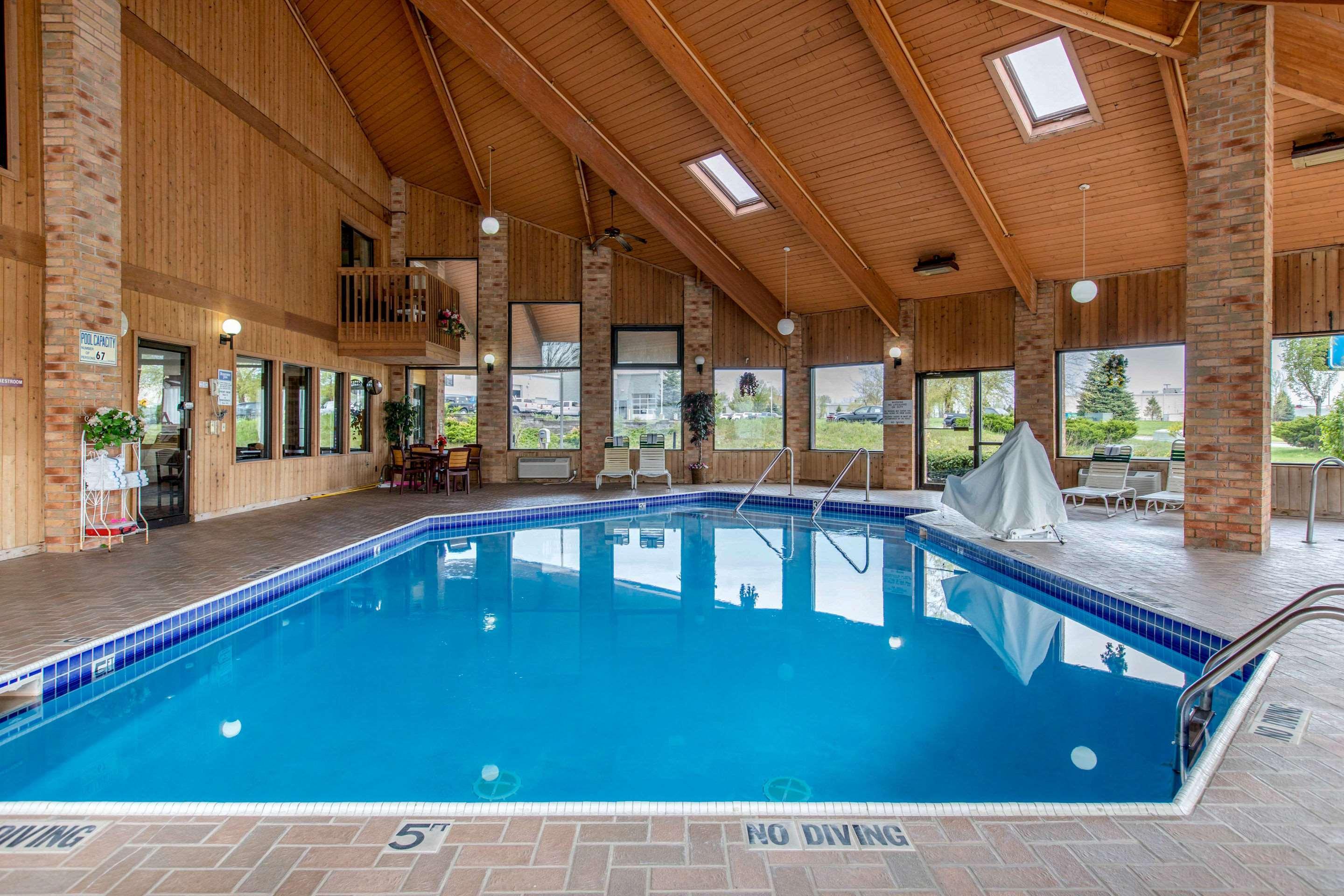 Rodeway Inn Coopersville Εξωτερικό φωτογραφία